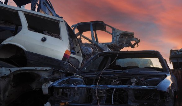 Wrecked car we buy for cash